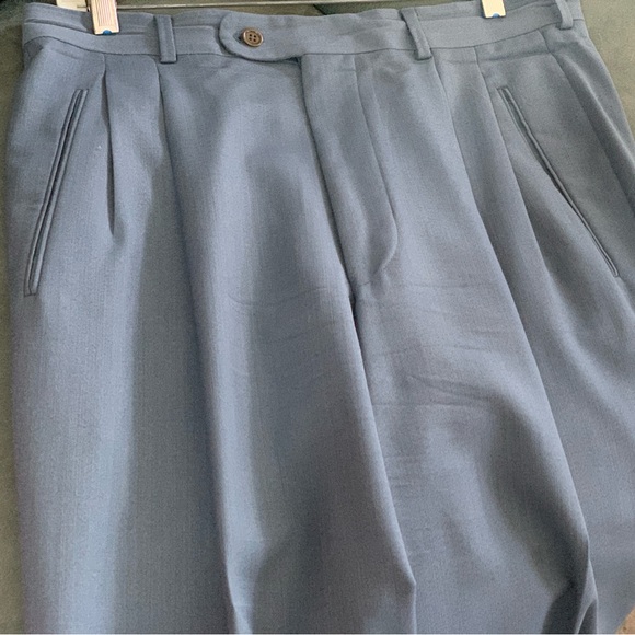 Hugo Boss, Smokey Blue 100% Wool Suit (“Corleone" Classic 90’s style) Size 40R. - Picture 11 of 16